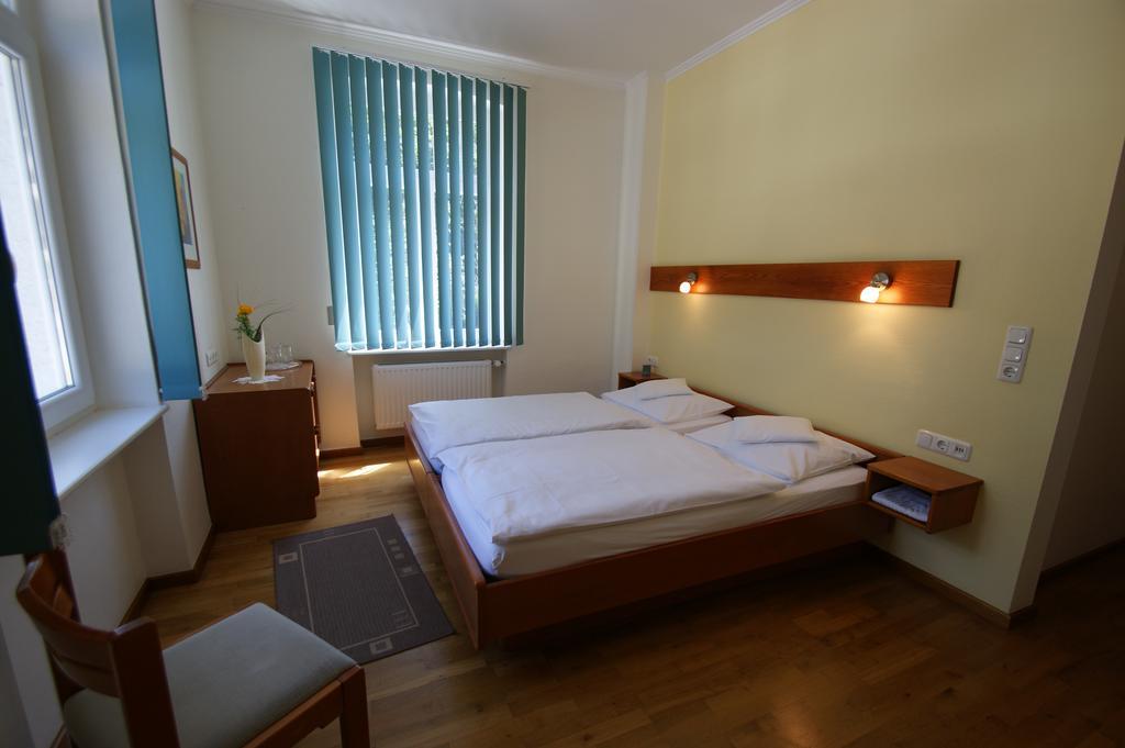 Bertricher Hof Hotel Garni Bad Bertrich Esterno foto
