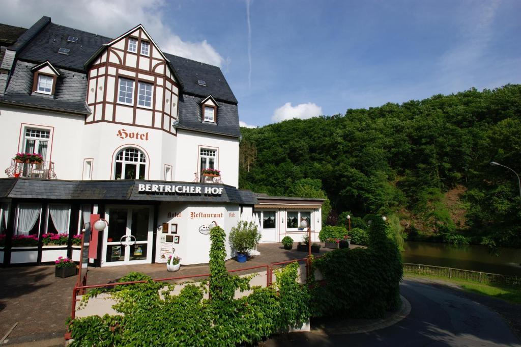 Bertricher Hof Hotel Garni Bad Bertrich Esterno foto